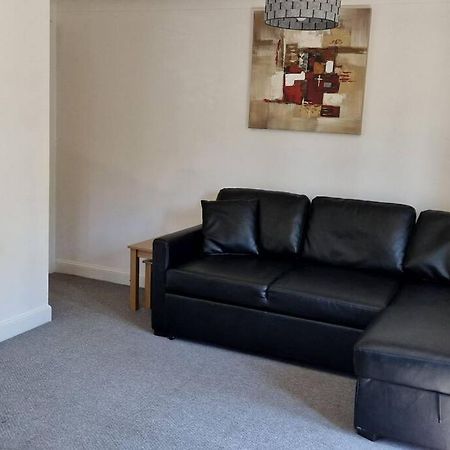 Greenhithe Cosy Apartment, Netflix And Sport Channels ภายนอก รูปภาพ